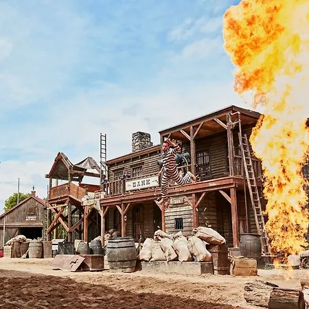 Portaventura Colorado Creek: Theme Park Access Included Hotel