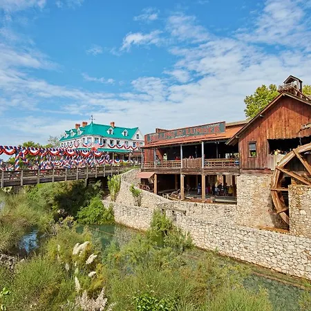 Portaventura Colorado Creek: Theme Park Access Included 4*